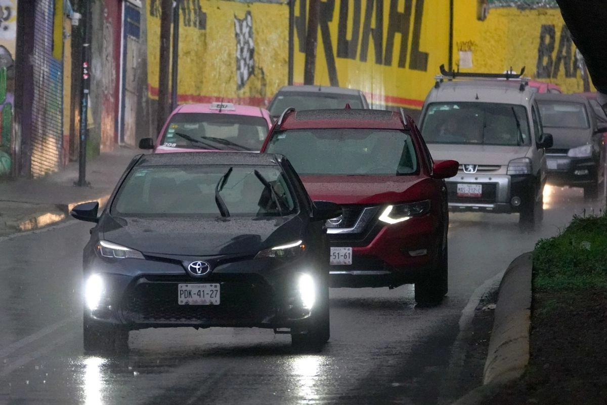 Este incremento acelerado en la relación autos-habitantes también se refleja con fuerza en los municipios conurbados. 