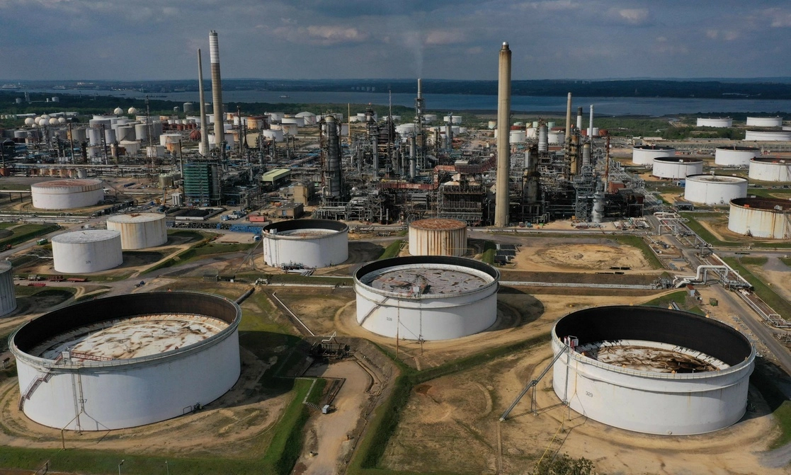 La refinería de Fawley, ubicada en Reino Unido es una de las más importantes del mundo. Foto Afp