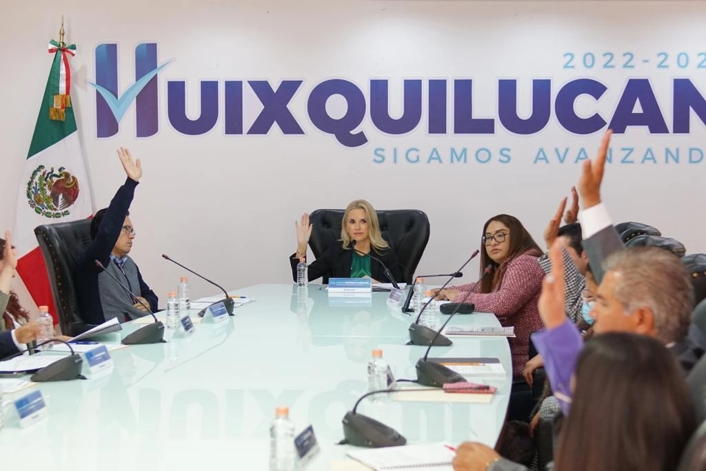El subsidio del ISR del aguinaldo de los trabajadores del Ayuntamiento de Huixquilucan fue aprobado este martes en sesión de cabildo. Foto La Jornada 
