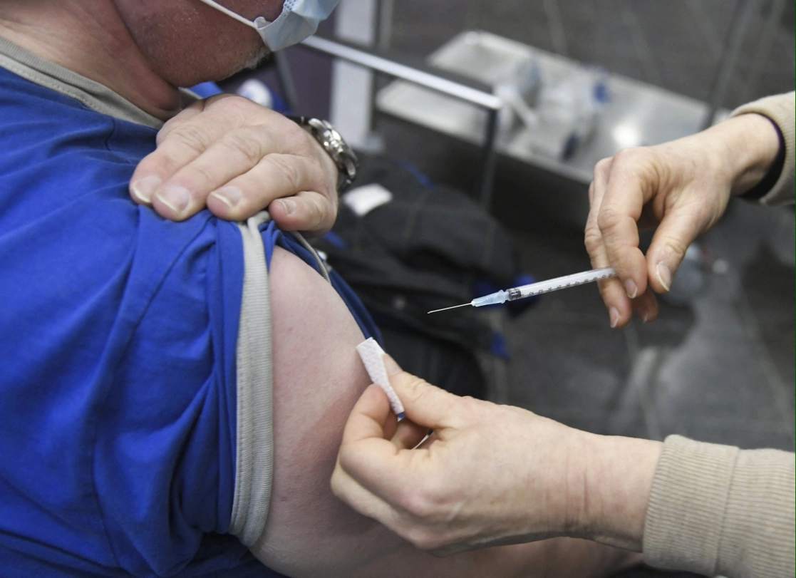 Finlandia suspendió la aplicación de la vacuna de AstraZeneca hasta el 29 de marzo, pese al visto bueno de la Agencia Europea de Medicamentos. Foto Afp / Archivo
