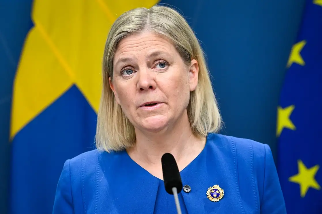La primera ministra sueca, Magdalena Andersson, anuncia en conferencia de prensa que su país pedirá ingresar a la OTAN, el 16 de mayo de 2022. Foto Afp