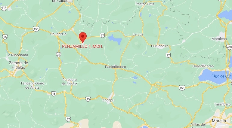 El alcalde electo de Penjamillo, Gilberto Mejía Salgado, fue secuestrado esta mañana por un grupo de civiles armados en la plaza principal de esa población del Bajío michoacano cuando se disponía abrir su negocio. Imagen tomada de Google Maps
