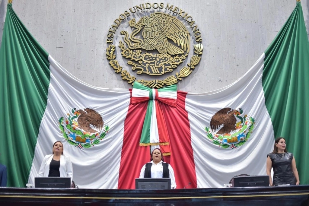 Con 35 votos a favor, nueve votos en contra y sin abstenciones el Congreso Local de Veracruz se convierte en el número 11 a nivel nacional en respaldar el traspaso de la GN a la Secretaría de la Defensa Nacional. Foto Twitter Congreso Veracruz  