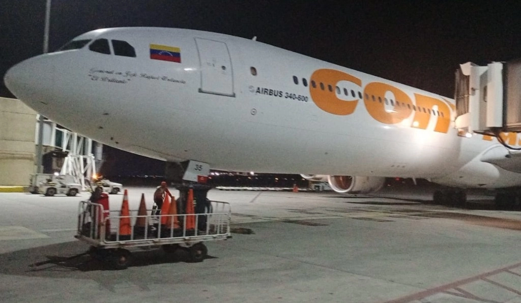 Llegada a Caracas con venezolanos repatriados desde México. Imagen tomada de la red social X @rvaraguayan