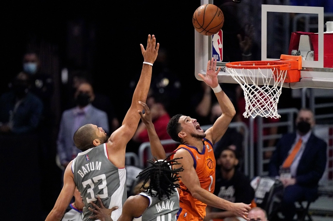 Phoenix tendrá la primera de tres oportunidades para clasificar el próximo lunes. Foto Ap