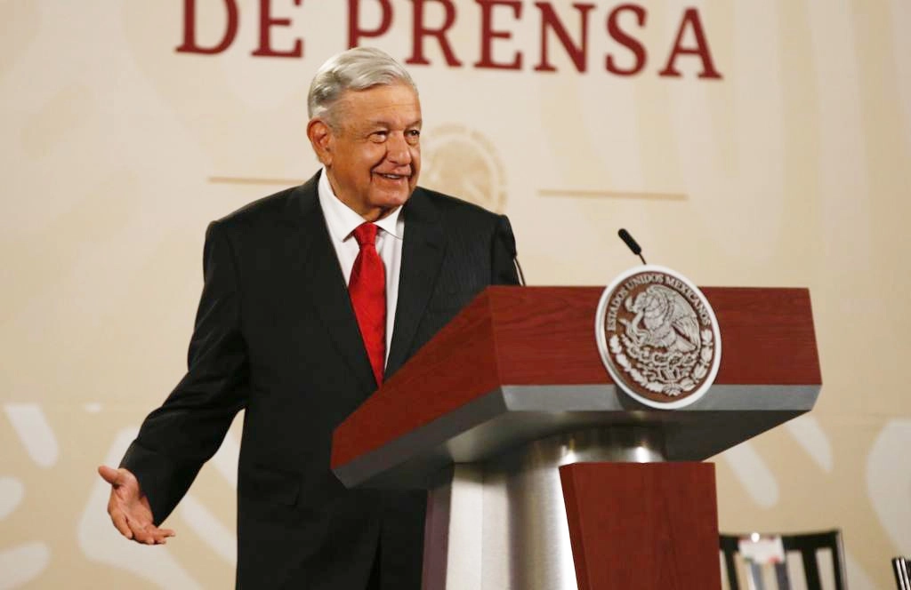 El presidente Andrés Manuel López Obrador durante su conferencia matutina en Palacio Nacional, en el marco de la conmemoración del 80 aniversario del IMSS, en la Ciudad de México, el 19 de enero de 2023. Foto José Antonio López