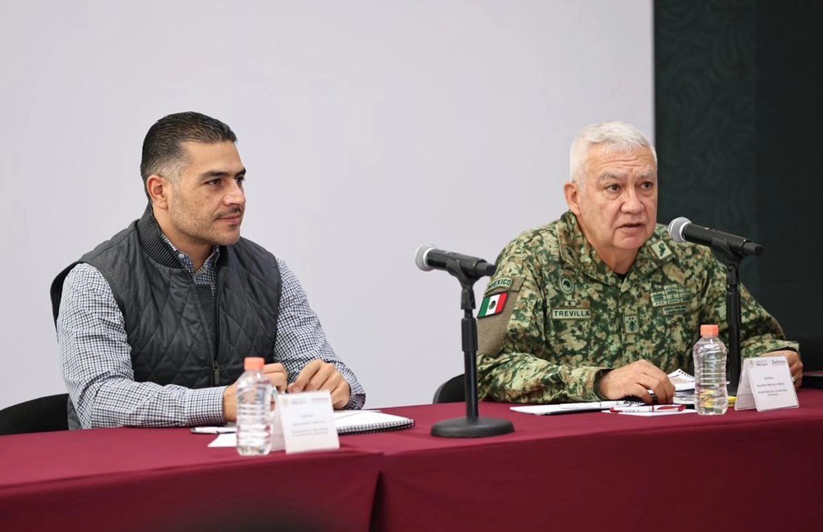 Este domingo, en la mesa de seguridad del gobierno federal participaron también los titulares de la Secretaría de Marina, de la Guardia Nacional y el secretario de Seguridad Pública Estatal. 