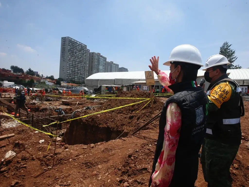 La jefa de Gobierno de la Ciudad de México, Claudia Sheinbaum, durante su supervisión a las obras del Hospital General de Cuajimalpa, el 23 de julio de 2021. Foto Guillermo Sologuren