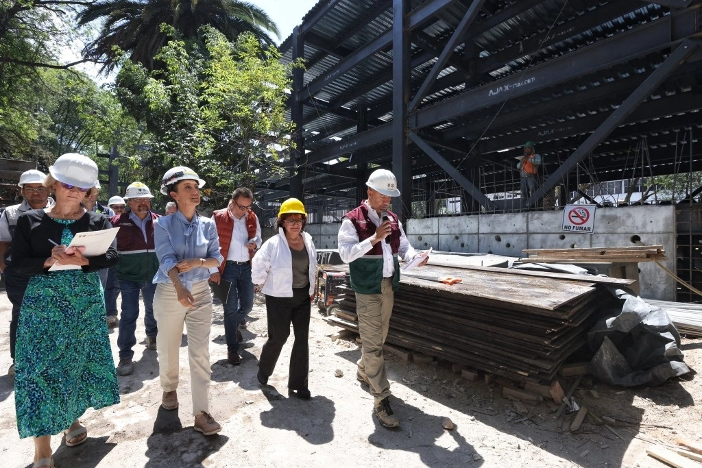 Las nuevas instalaciones del Instituto de Estudios Superiores Rosario Castellanos de la Ciudad de México contarán con 55 aulas en las que se impartirán 7 licenciaturas principalmente de las áreas de las humanidades y ciencias sociales. Imagen tomada del Twitter @Claudiashein