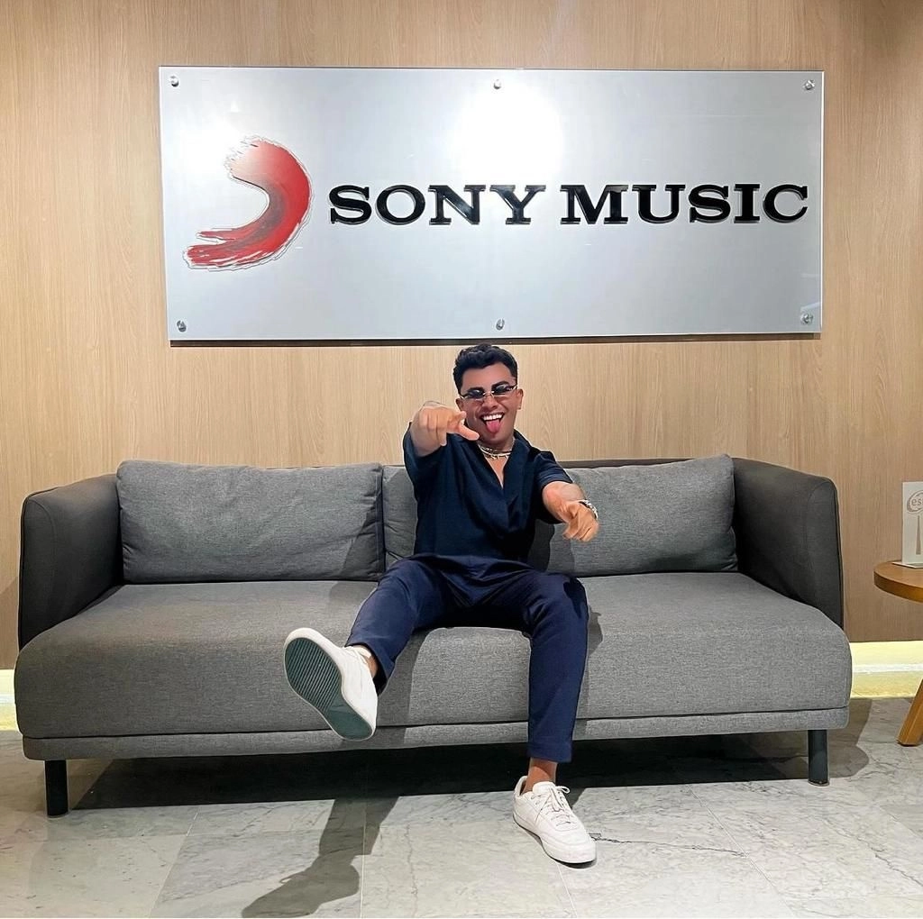 Suriel Rangel lanzó su más reciente disco Fantasía que incluye cinco canciones de su autoría. Cortesía del artista