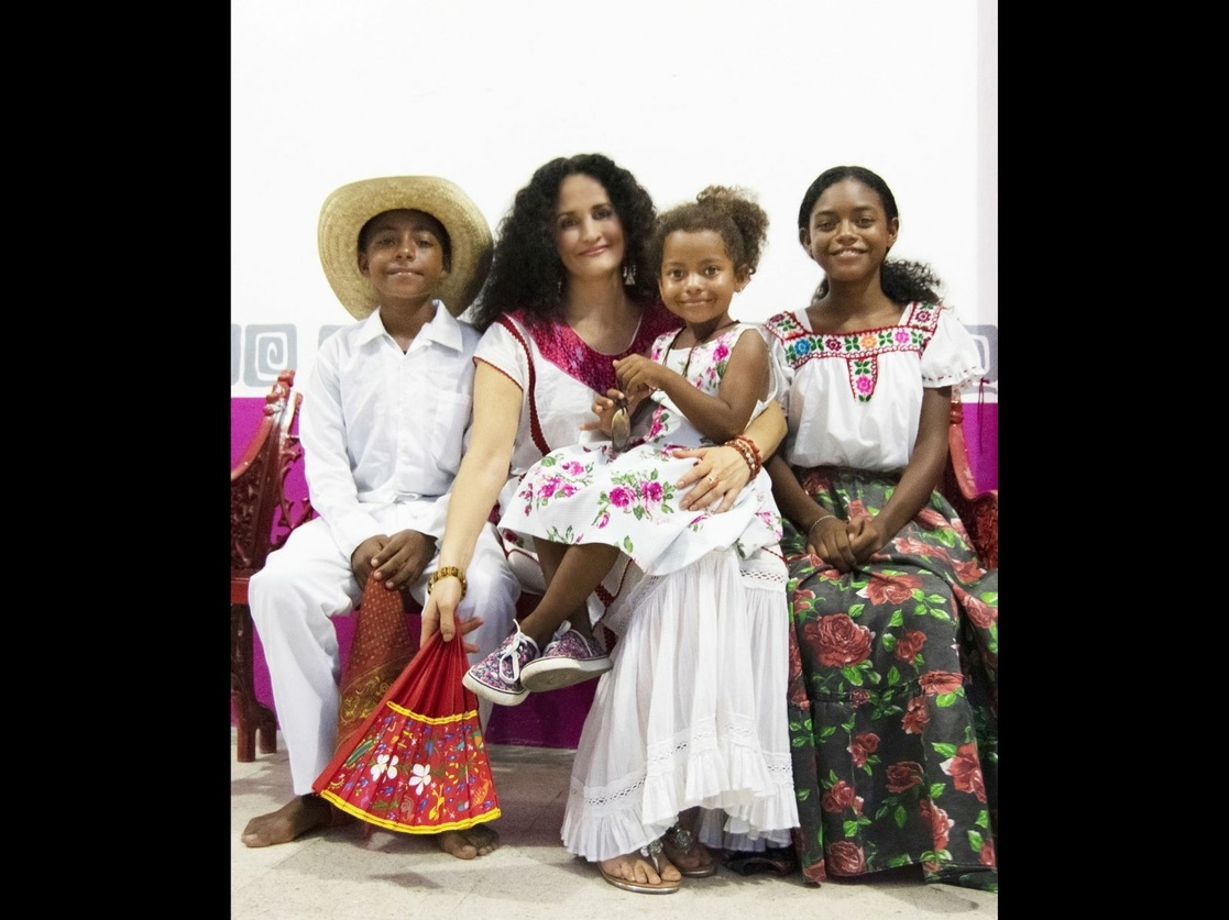 La Jornada - Susana Harp, por la defensa de indígenas y afromexicanos