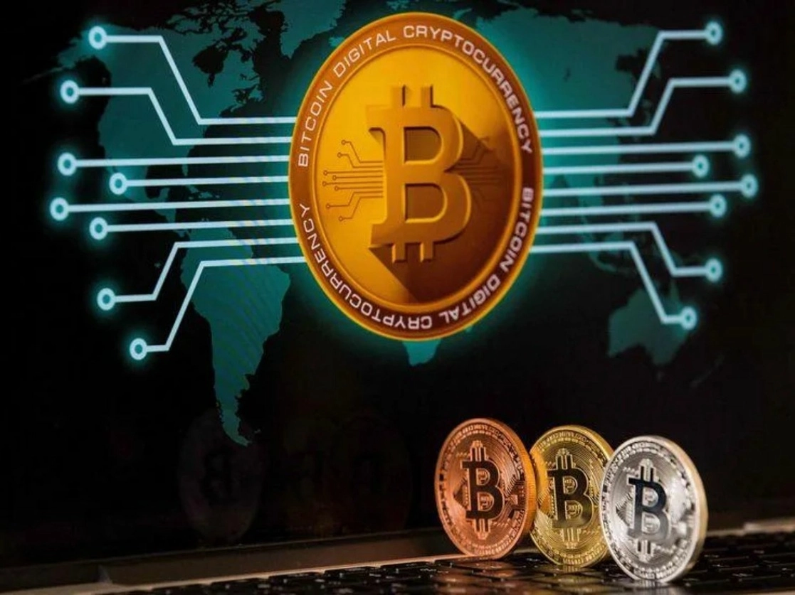 Xifra era una plataforma en la cual ofrecía a las personas planes de inversión en paquetes que iban de 300 a 50 mil dólares para usarlos en bitcoins. Foto Ap / Archivo