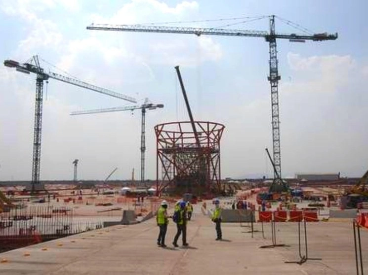 Aspectos de la construcción del NAIM, obra que coordinaba el GACM. Foto Cristina Rodríguez / 
 Archivo

