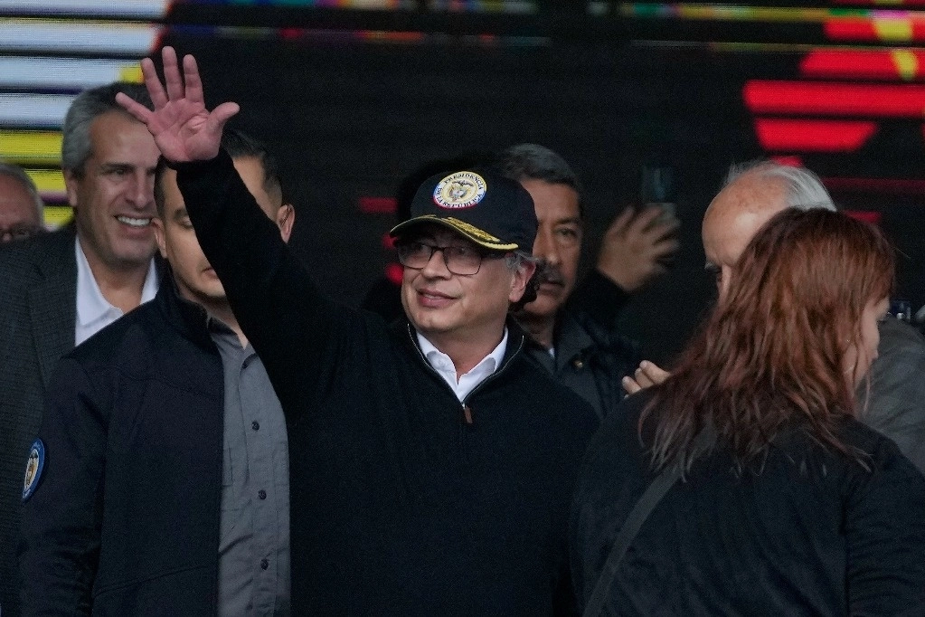 El presidente de Colombia, Gustavo Petro, en la Plaza Bolívar en Bogotá, Colombia, el 27 de septiembre de 2023. Foto Ap