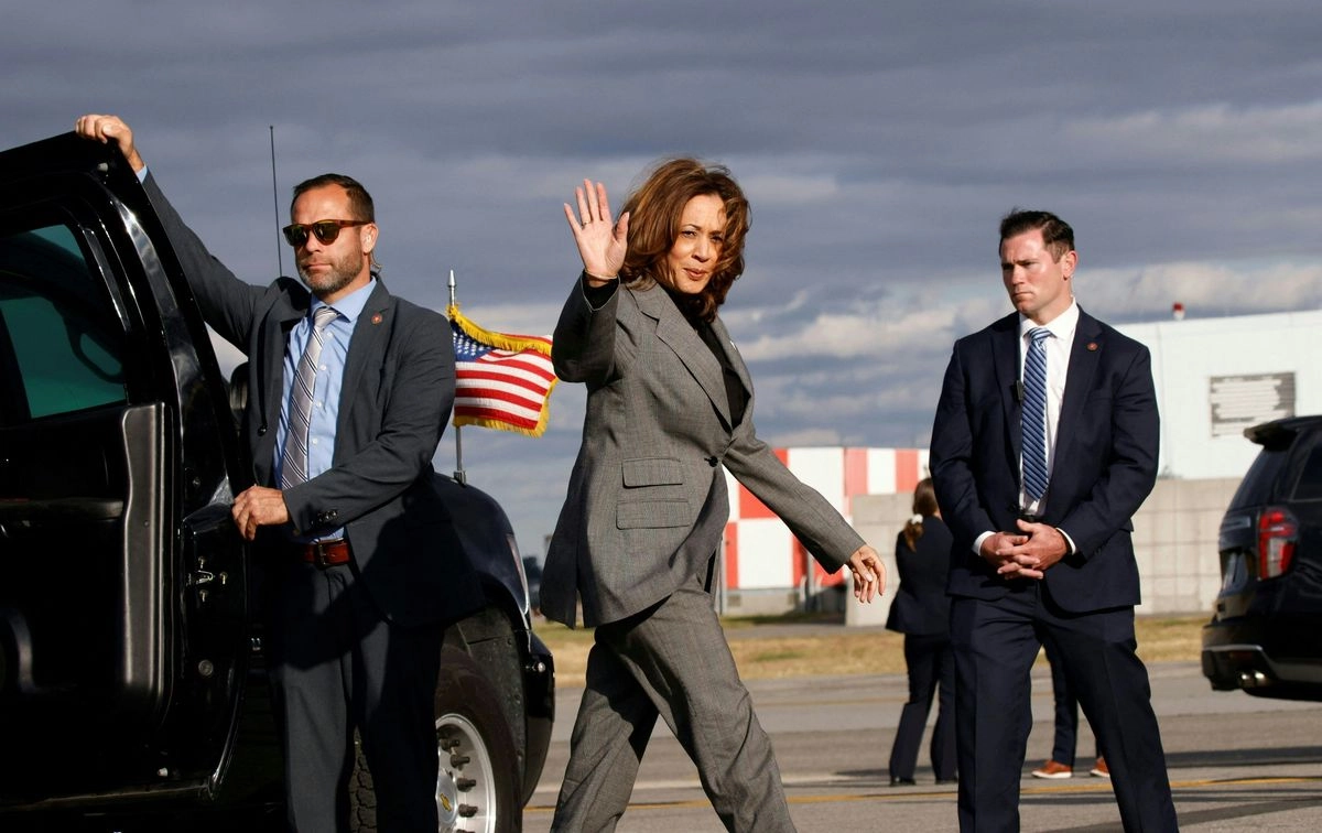La ex vicepresidenta de Estados Unidos, Kamala Harris fue la candidata demócrata durante 107 días, después de que el entonces presidente, Joe Biden, se retiró de la carrera en las semanas posteriores a un desastroso debate contra Trump, ante quien acabó perdiendo los comicios; en septiembre se
embarcará en una gira por 15 ciudades para presentar sus memorias, '107 Days' sobre
su infructuosa carrera presidencial.