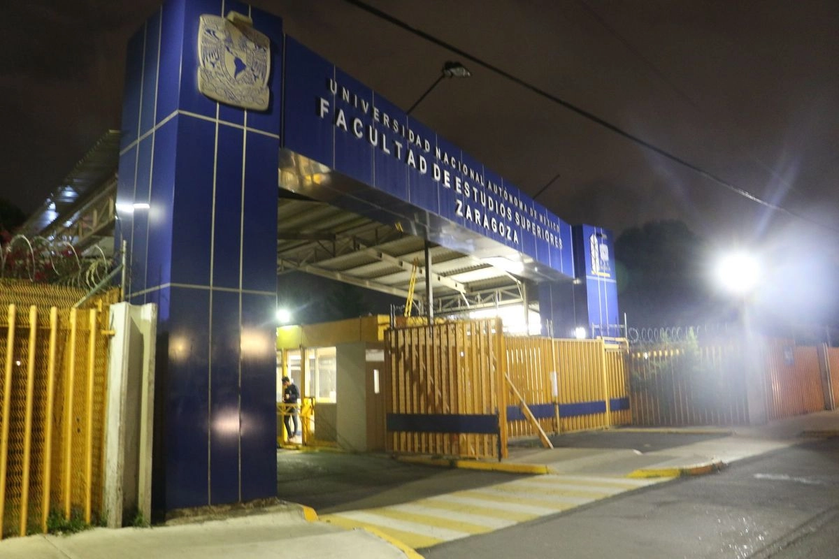 Hasta este mediodía, las autoridades de la UNAM no habían informado si en dicho protocolo de revisión se halló algo, por lo que permanecía la incertidumbre. 
