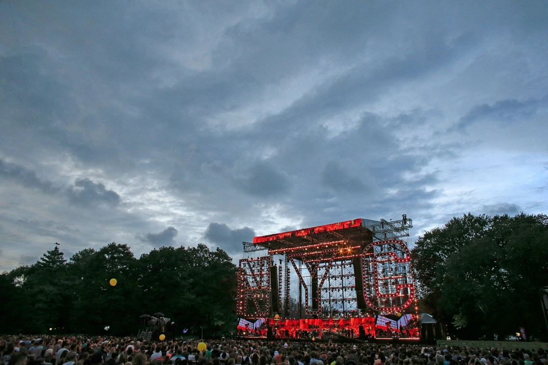 Debido a una tormenta eléctrica fue suspendido el concierto "We love New York City" en Central Park. Foto Afp
