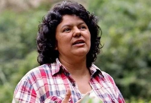La ambientalista fue asesinada en 2016. Foto Twitter
