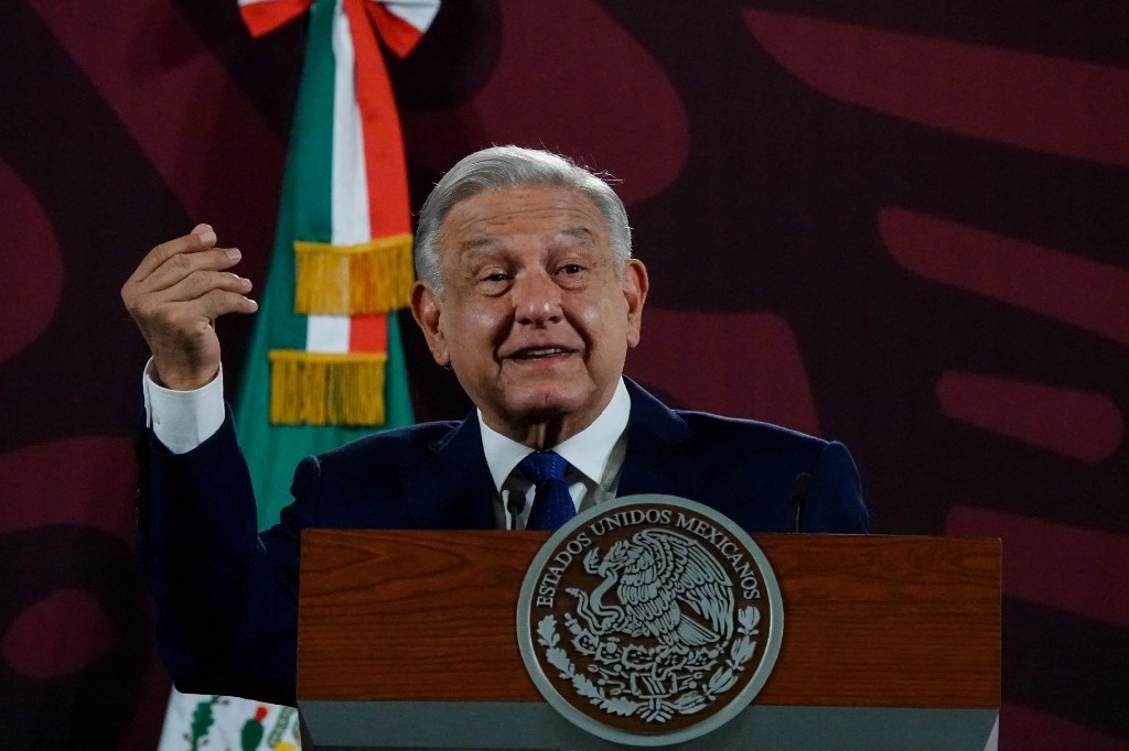 Por voluntad propia y no obligado por el INE, el presidente Andrés Manuel López Obrador anunció la suspensión de sus conferencias matutinas durante la veda electoral previa a los comicios del 2 de junio. La imagen, del 8 de mayo de 2024. Foto Cuartoscuro