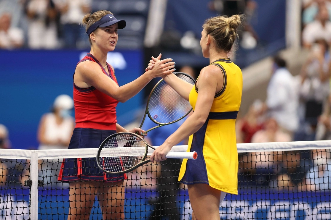 Elina Svitolina, ganadora de la medalla de Bronce en Tokio 2020 se impuso a la doble ganadora de ‘Grand Slam’, la rumana Simona Halep. Foto Afp