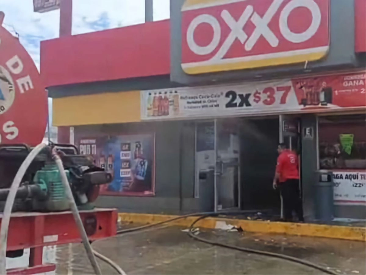 Uno de los robos se registró en una tienda Oxxo ubicado a orillas de la carretera Villahermosa-Cárdenas, y en otras colonias los delincuentes tiraron ponchallantas. Foto