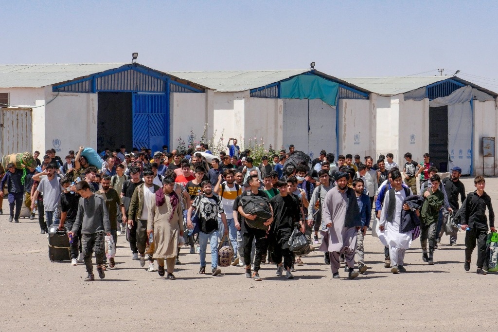 Taliban evict six thousand displaced Afghans from casual settlements