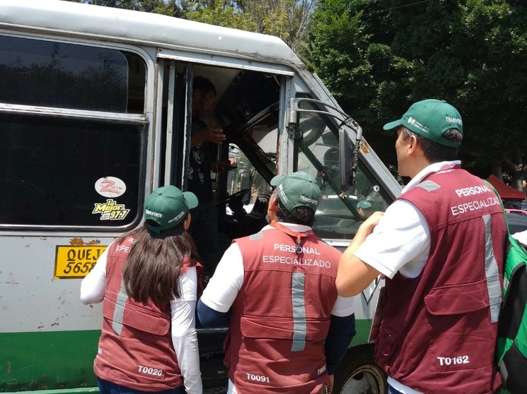 El INVEA continúa con los operativos de verificación al transporte público. Foto @Inveacdmx