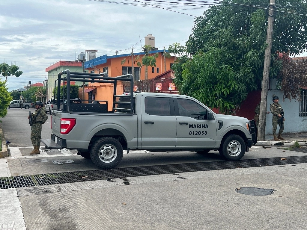 Cientos de migrantes cruzan a diario por Tapachula, Chiapas, que en meses recientes ha sido escenario de enfrentamientos entre grupos armados y múltiples ‘ejecuciones’. Foto Édgar H. Clemente