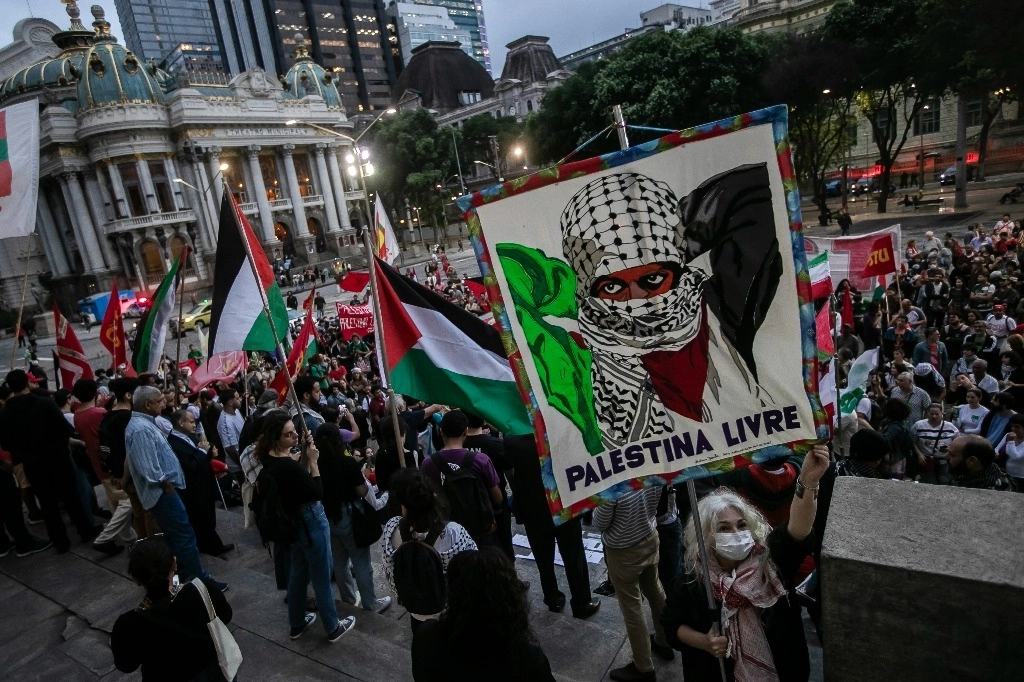 Las protestas a favor de Palestina se han multiplicado alrededor del mundo. La imagen, en Río de Janeiro, Brasil.Foto Ap