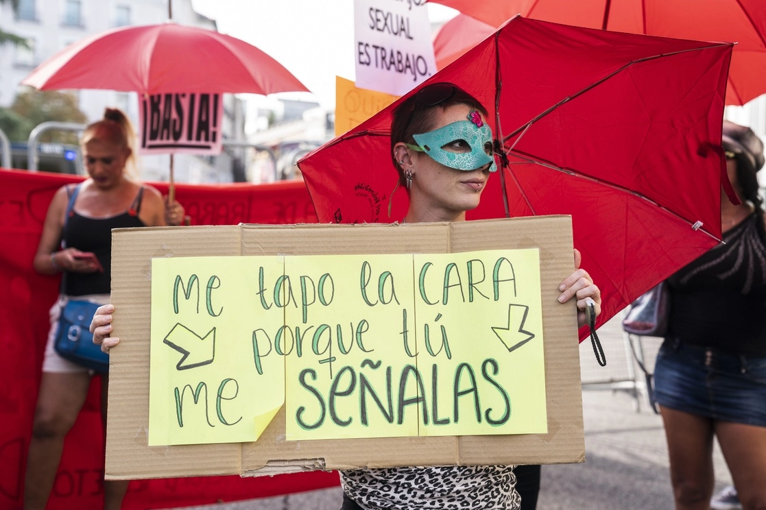 Agrupaciones de trabajadoras sexuales exigen que se recapacite sobre la ley "prohibicionista" de la prostitución en España, ya que, advierten provocará "la clandestinización de esa actividad. Es una enmienda puritana con argumentos falaces y estadísticas falsas". Foto Europa Press