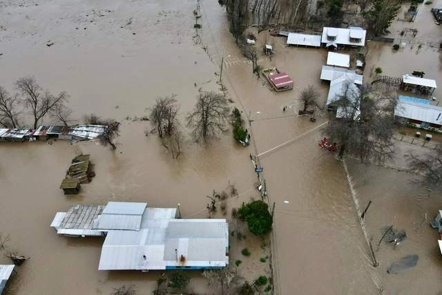 El gobierno chileno declaró el lunes estado de catástrofe en tres regiones, a lo que se sumó hoy un decreto de emergencia agrícola. Foto Afp