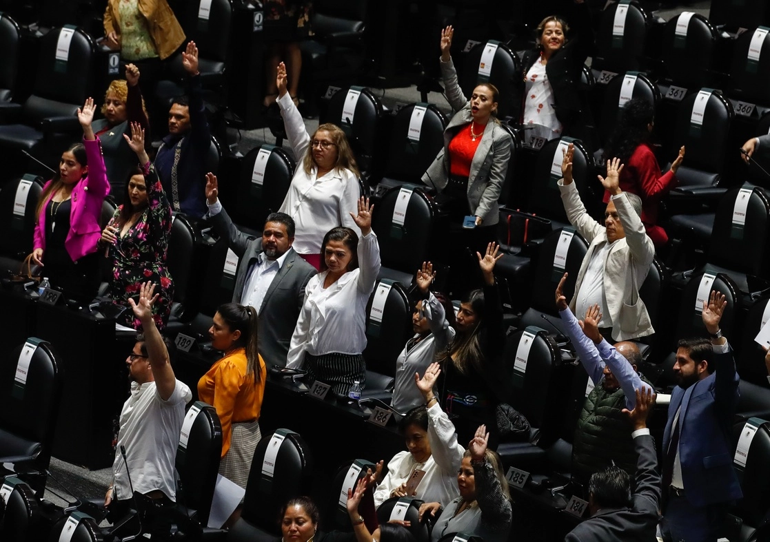 El debate en la Cámara de Diputados se llevó 12 horas, para que finalmente la iniciativa sobre la Guardia Nacional fuera aprobada también en lo particular. Foto Víctor Camacho 