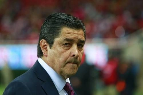 "Espero que pueda volver, porque aquí tendrá siempre las puertas abiertas", dijo el entrenador Luis Fernando Tena. Foto Jam Media