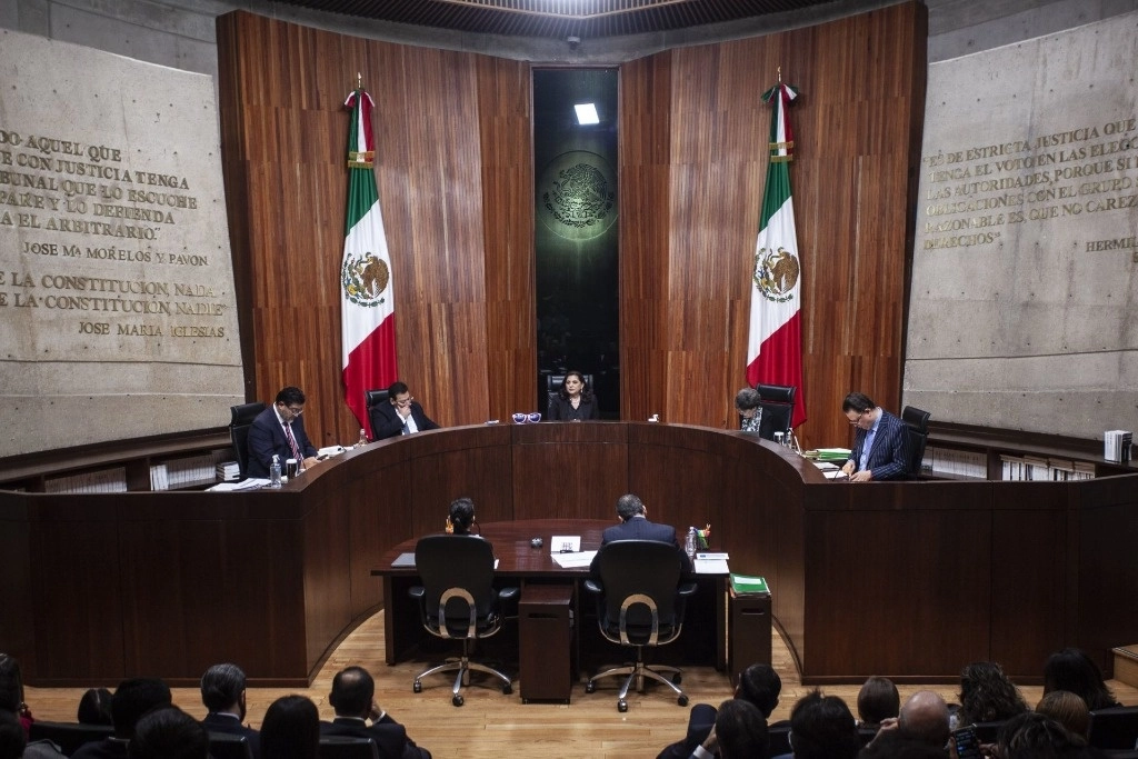 Durante una sesión del Pleno del TEPJF. Foto Cuartoscuro / archivo