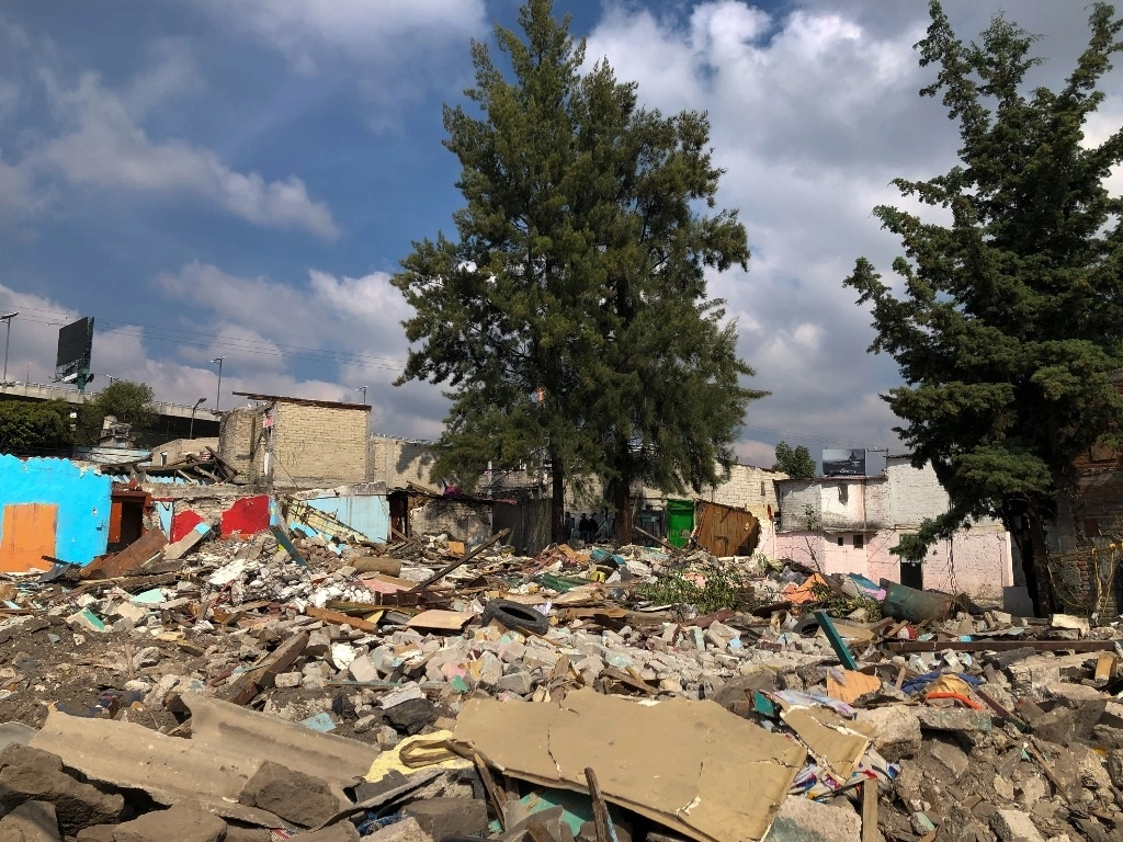 Los trabajos de demolición del Proyecto de Vivienda “Tacubaya Sur”, concluyeron este lunes, así lo dieron a conocer el Instituto de Vivienda de la Ciudad de México y la Alcaldía Miguel Hidalgo. Foto Pablo Ramos / Archivo