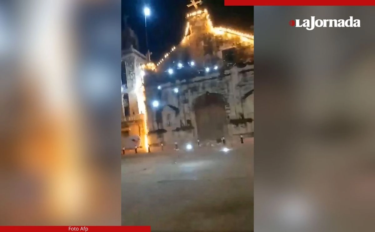 Se esperan réplicas durante las próximas horas y autoridades piden a la población "permanecer alerta".