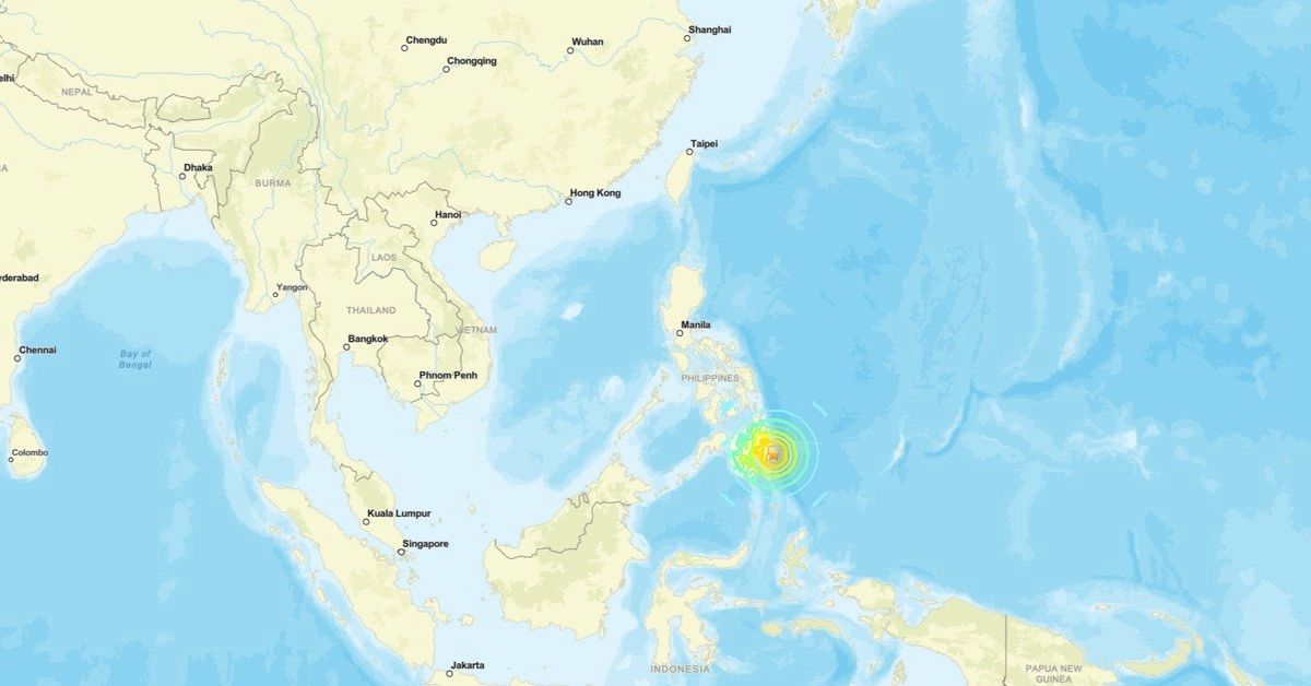 Un sismo de magnitud 7.4 se registró este jueves frente a las costas de Filipinas, activando una alerta de tsunami para la región, informaron servicios sismológicos y meteorológicos estadunidenses. Foto
