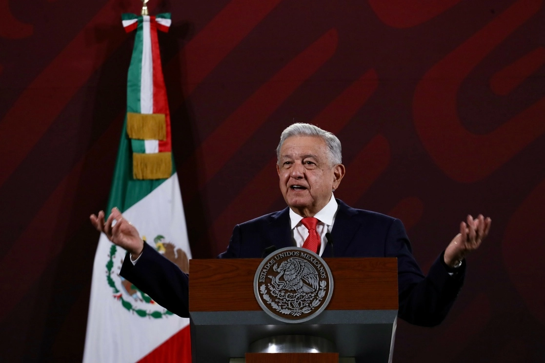 El presidente López Obrador adelantó hoy que en la presentación del proyecto por parte de Tesla no participará. Foto Roberto García Ortiz.