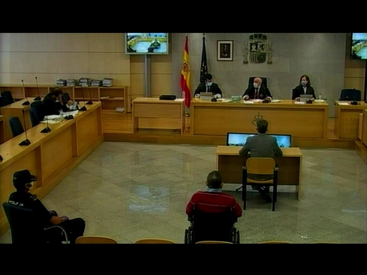 Durante la tercera sesión del juicio en la Audiencia Nacional contra el ex viceministro de seguridad pública y coronal de las Fuerzas Armadas de El Salvador, Orlando Montano. Foto Armando G. Tejeda