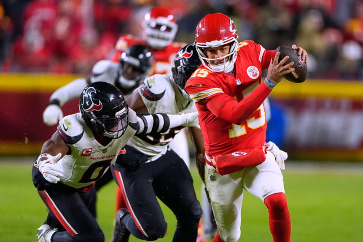 Los Texanos se apoyaron en la defensiva mejor clasificada de la NFL para neutralizar a Patrick Mahomes y los Jefes. Foto 