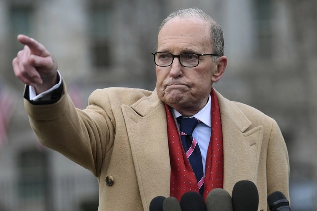 "Todo el documento se divulgará el miércoles", dijo Larry Kudlow, director del Consejo Nacional de Economía de Estados Unidos. "Esto es historia", señaló. Foto Ap