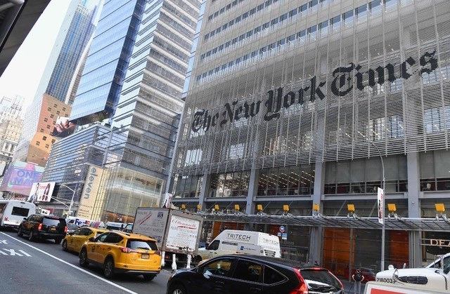 The New York Times se convirtió en la compañía de medios de más alto perfil en abandonar Apple News, argumentando que el servicio del gigante tecnológico no estaba ayudando a lograr los objetivos de suscripción. Foto Afp / Archivo
