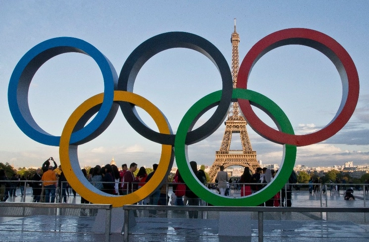 El presidente del COI, Thomas Bach, se mostró "confiado" y "optimista" sobre las pruebas de los Juegos Olímpicos de París-2024 que deben disputarse en el río Sena. Foto Ap / Archivo