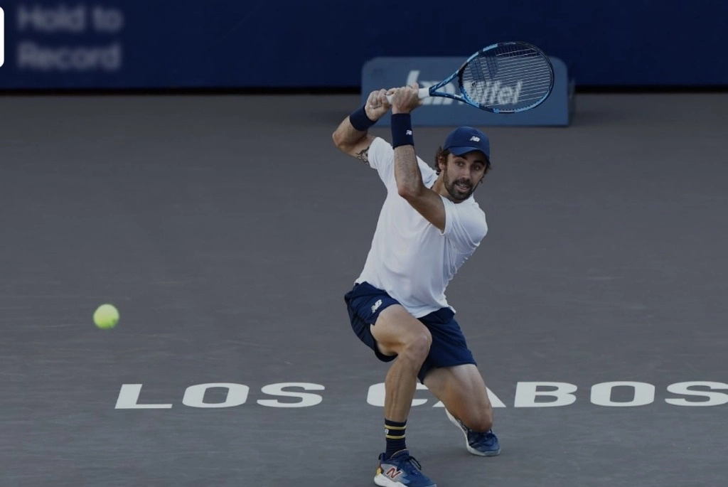 Thompson, octavo en la siembra, logró su triunfo sobre Escobedo en dos sets con parciales de 6-4 y 6-3 en una hora con 44 minutos. Foto tomada de X.