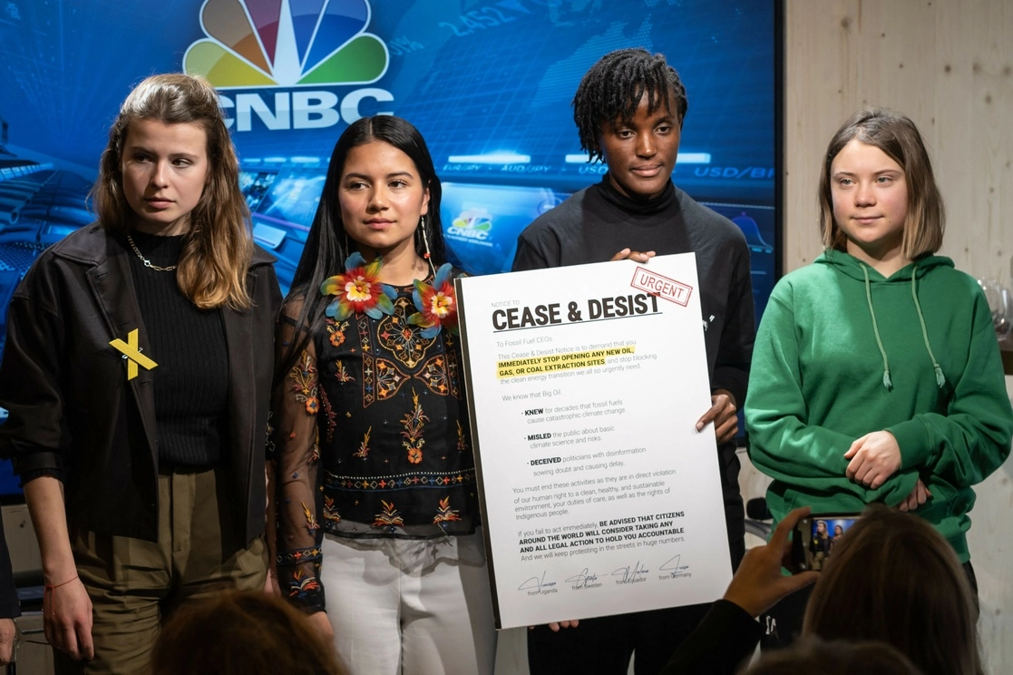 Greta Thunberg reclamó en Davos una "presión pública masiva" para terminar con los combustibles fósiles, el 19 de enero de 2023. Foto Afp 