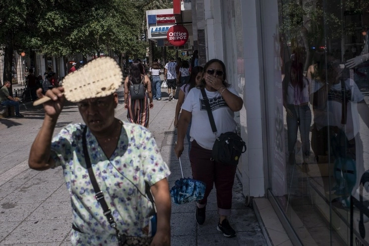 Se prevé para los próximos días que las temperaturas en NL alcancen los 45 grados Celsius. Foto Cuartoscuro / Archivo