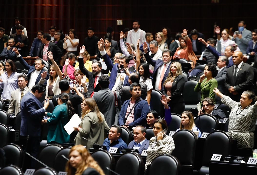 Diputados durante una sesión en imagen de archivo. Foto 