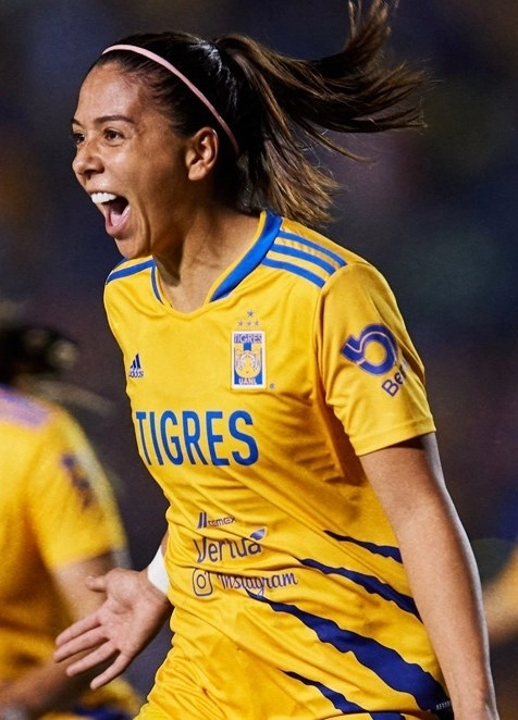 María Sánchez anotó un doblete para las felinas. Foto @TigresFemenil