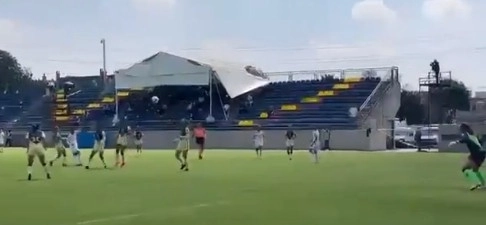 Tigres tomó una amplia ventaja rumbo a las semifinales de la Liga Mx Femenil al golear como visitante 4-0 al América en el duelo de ida de los cuartos de final. Imagen tomada de @TigresFemenil