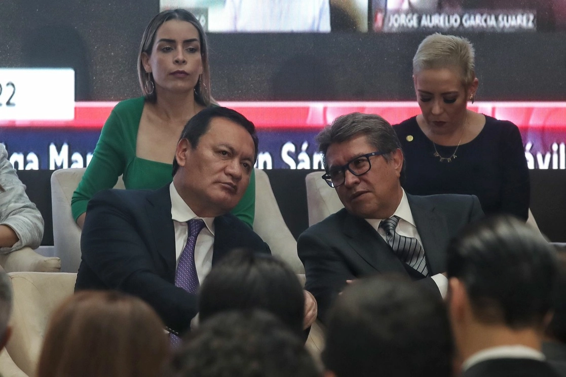 Ricardo Monreal y Miguel Ángel Osorio Chongo, coordinadores en el Senado de Morena y el PRI, respectivamente. Foto Marco Peláez